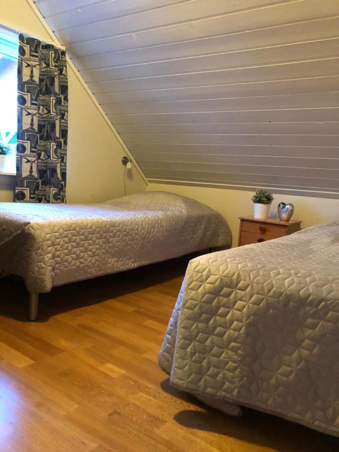 Appartement Korshamn Rorbuer à Lyngdal Extérieur photo