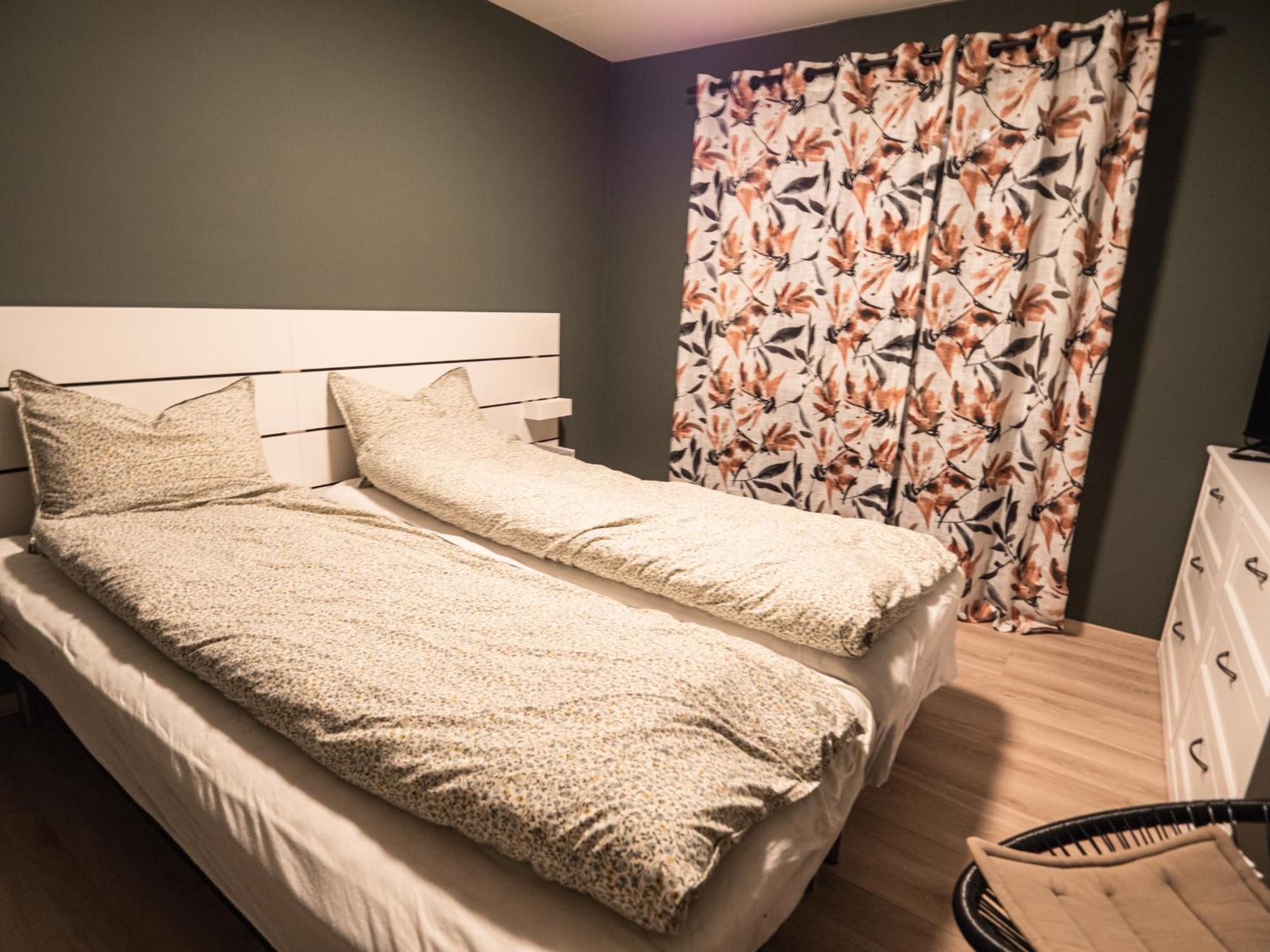 Appartement Korshamn Rorbuer à Lyngdal Extérieur photo